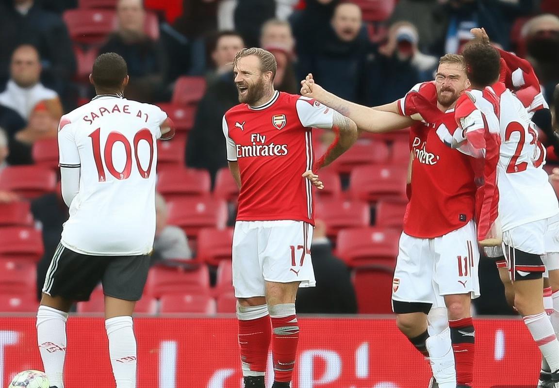 阿森纳伤病情况好转，托马斯·帕尔特伊复出助力阿尔特塔阵容轮换，迎战布伦特福德检验赛季冲刺阵容深度